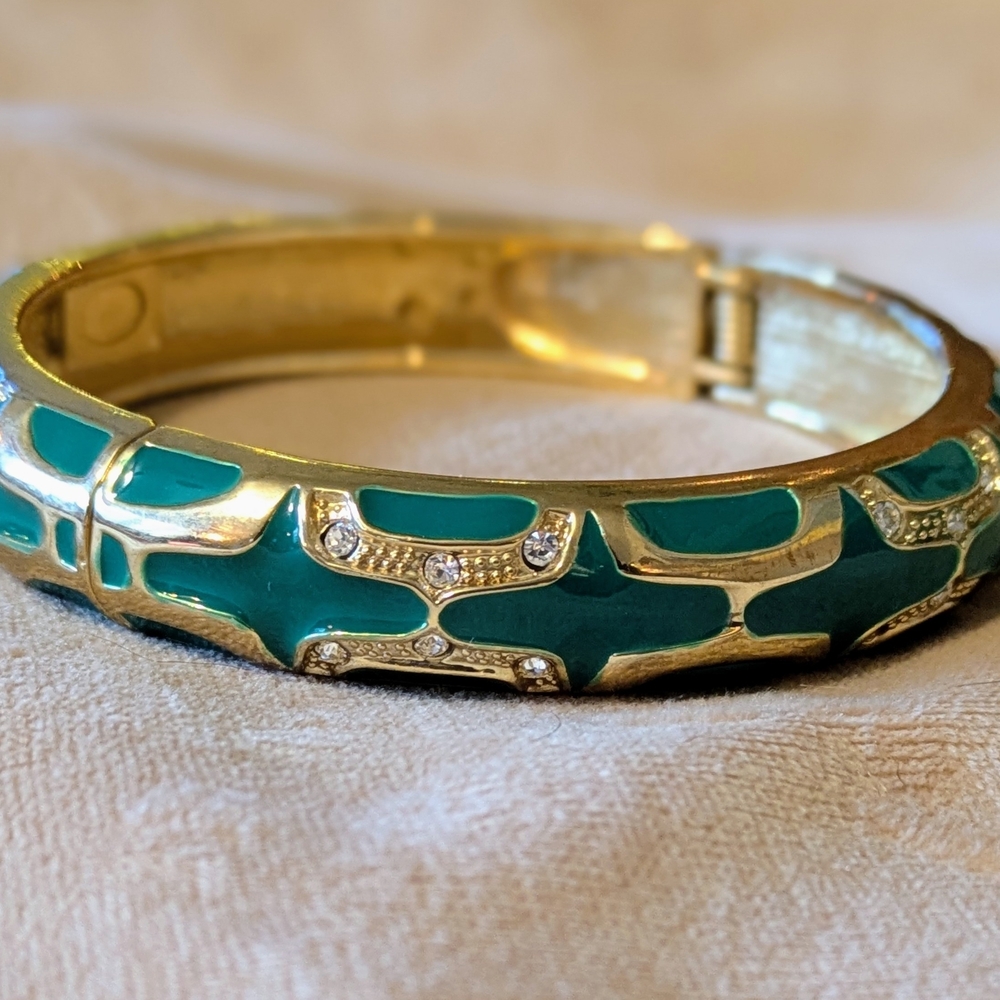 Vintage Gold Tone Green Enamel And Clear Rhinestone Hinged Bangle Bracelet